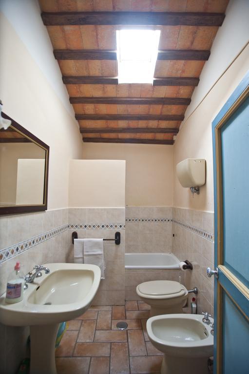 Gasthaus Casa Castellina Foligno Zimmer foto